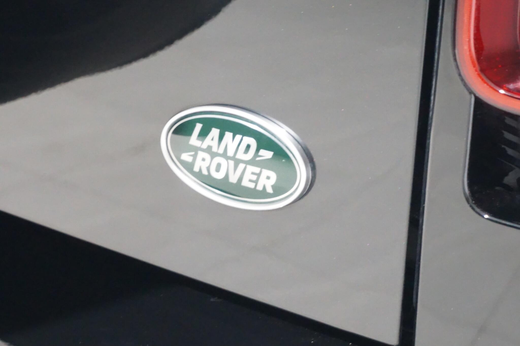 Land Rover Defender 110 3.0 D250 MHEV XS Edition SUV 5dr Diesel Auto 4WD Euro 6 (s/s) (250 ps)